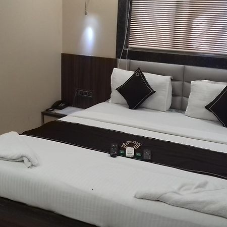 Shine Hospitality Hotel มุมไบ ภายนอก รูปภาพ