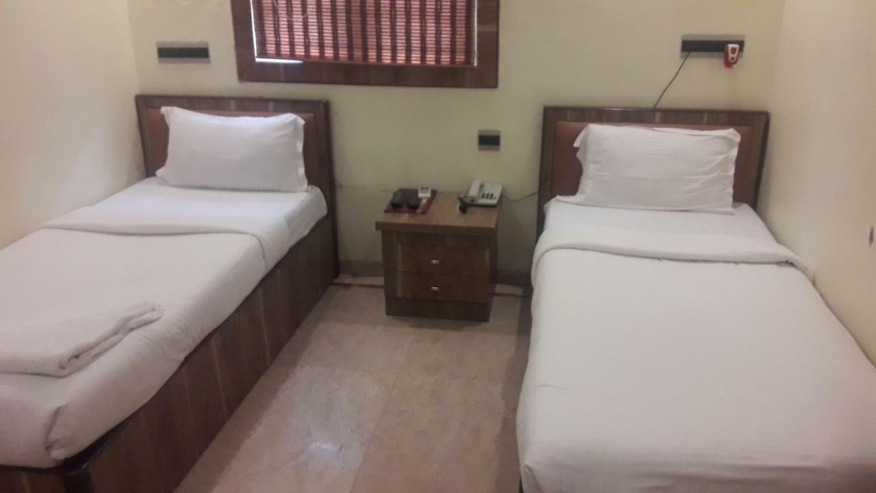 Shine Hospitality Hotel มุมไบ ภายนอก รูปภาพ